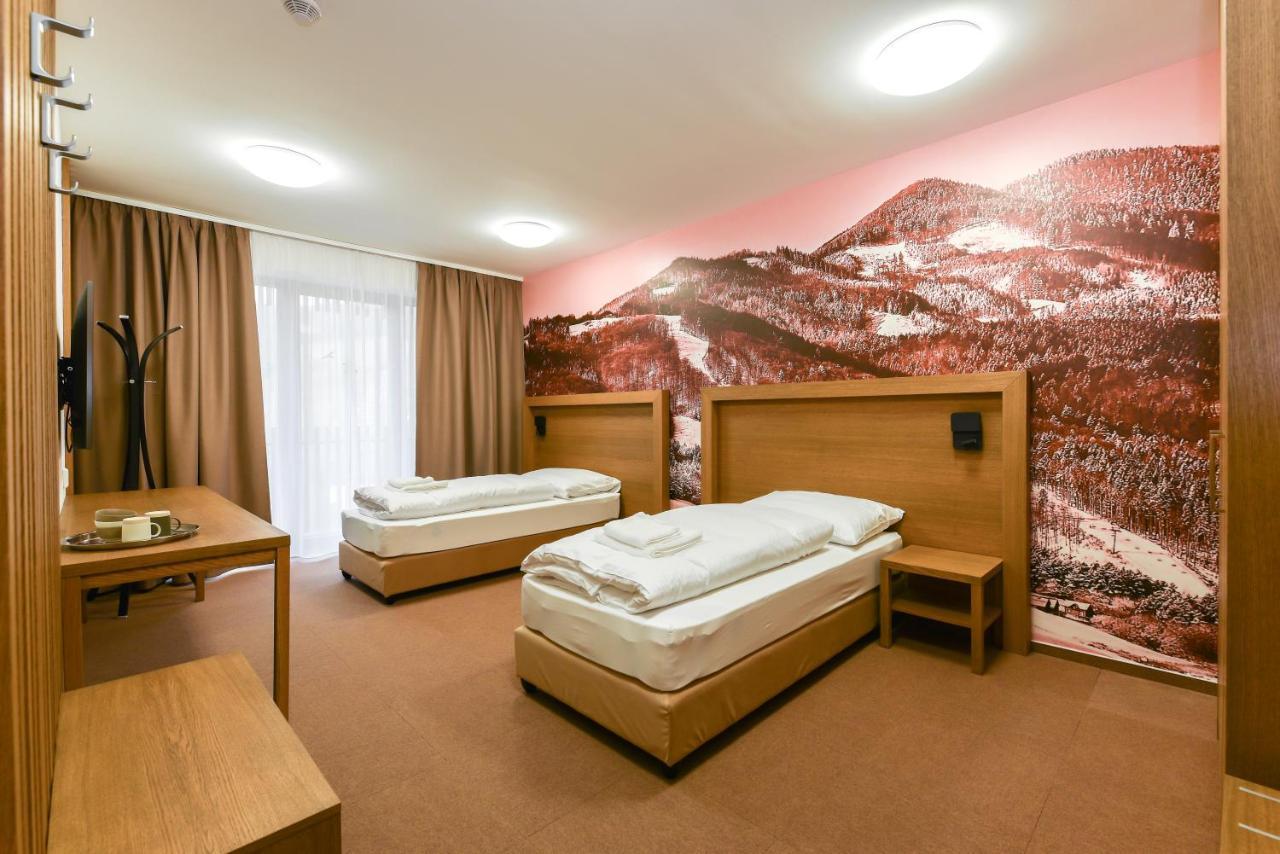 Apartmany Humno Валча Экстерьер фото