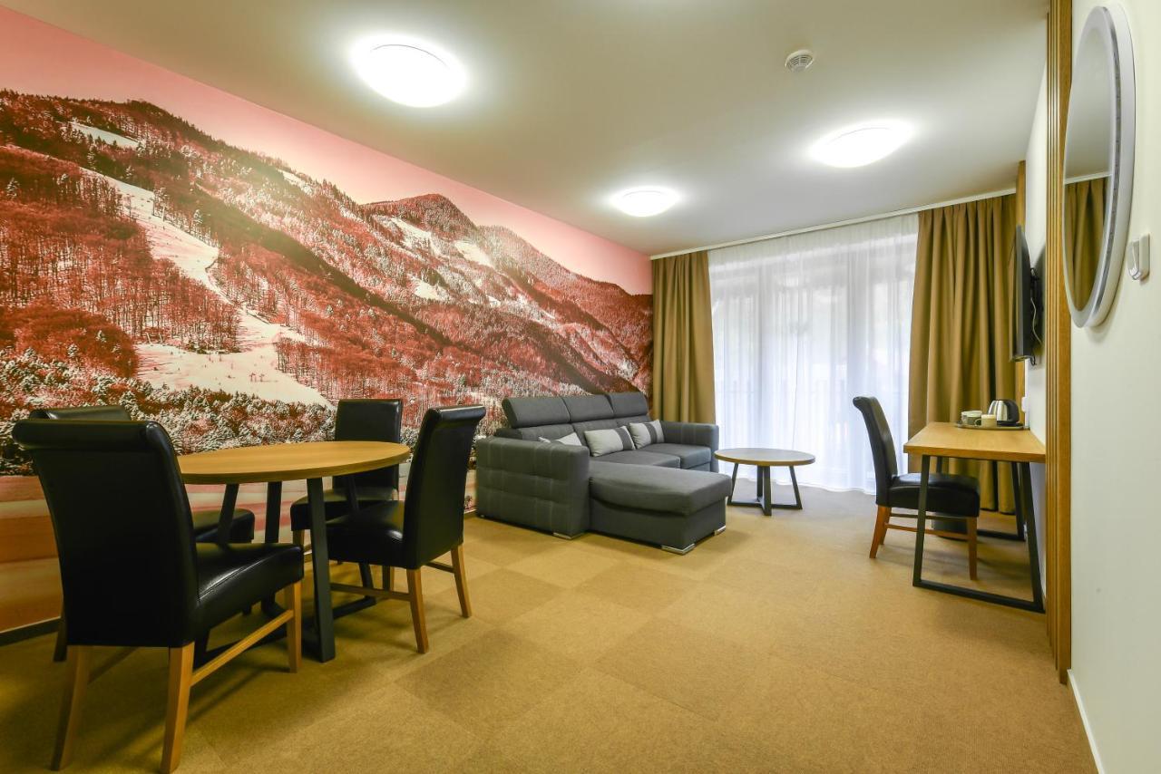 Apartmany Humno Валча Экстерьер фото