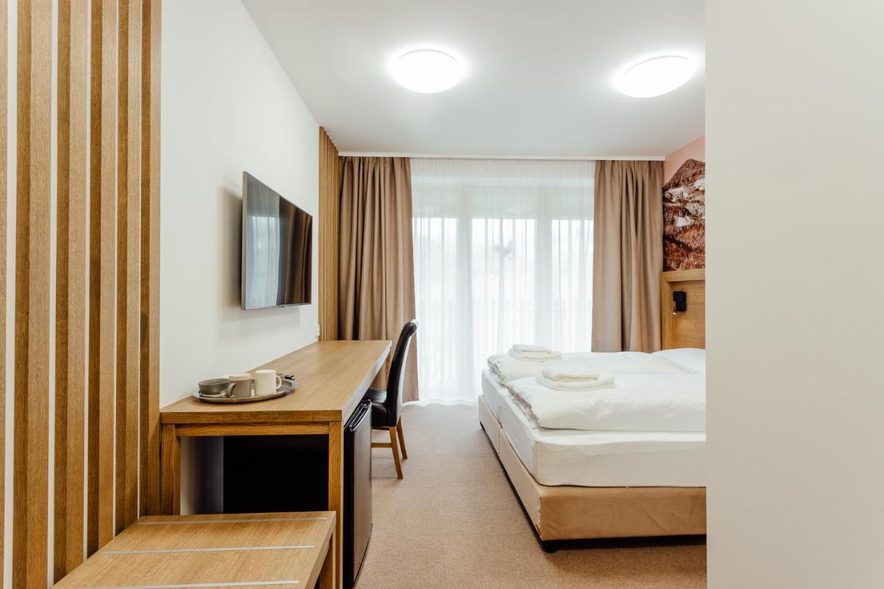 Apartmany Humno Валча Экстерьер фото