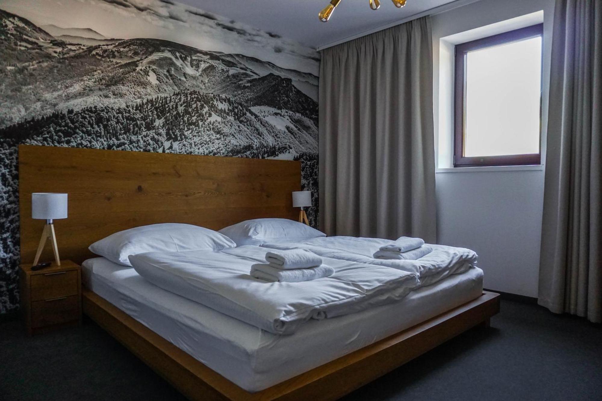 Apartmany Humno Валча Экстерьер фото